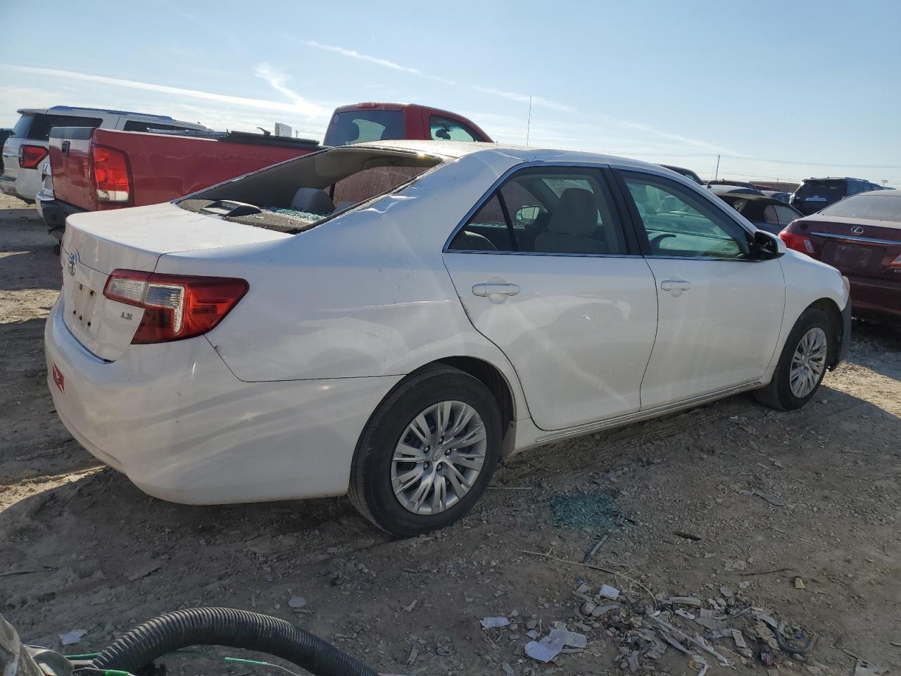 2013 TOYOTA CAMRY L - Image 3
