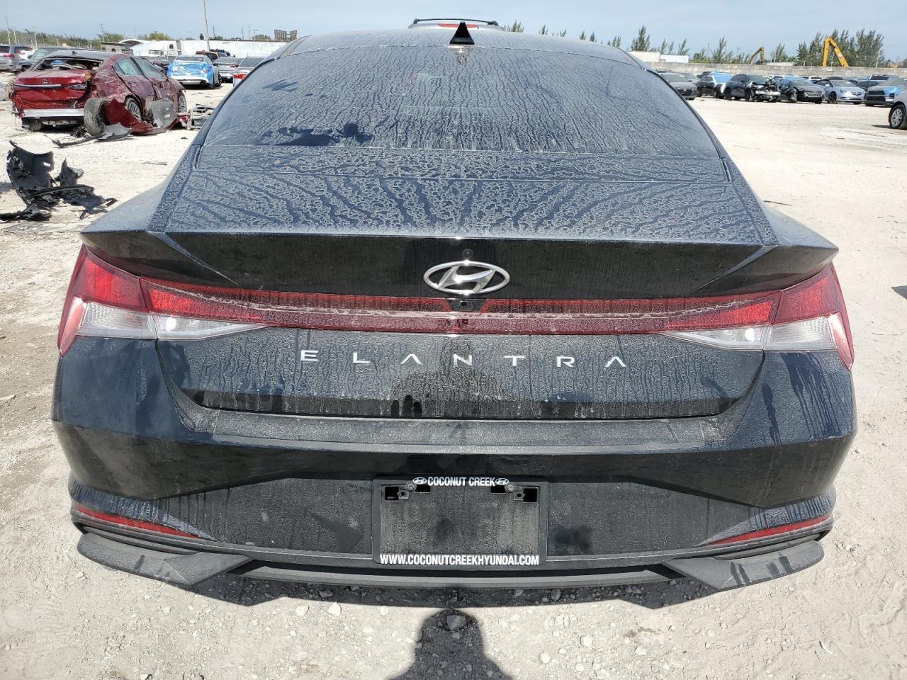 2023 HYUNDAI ELANTRA SE - Image 6