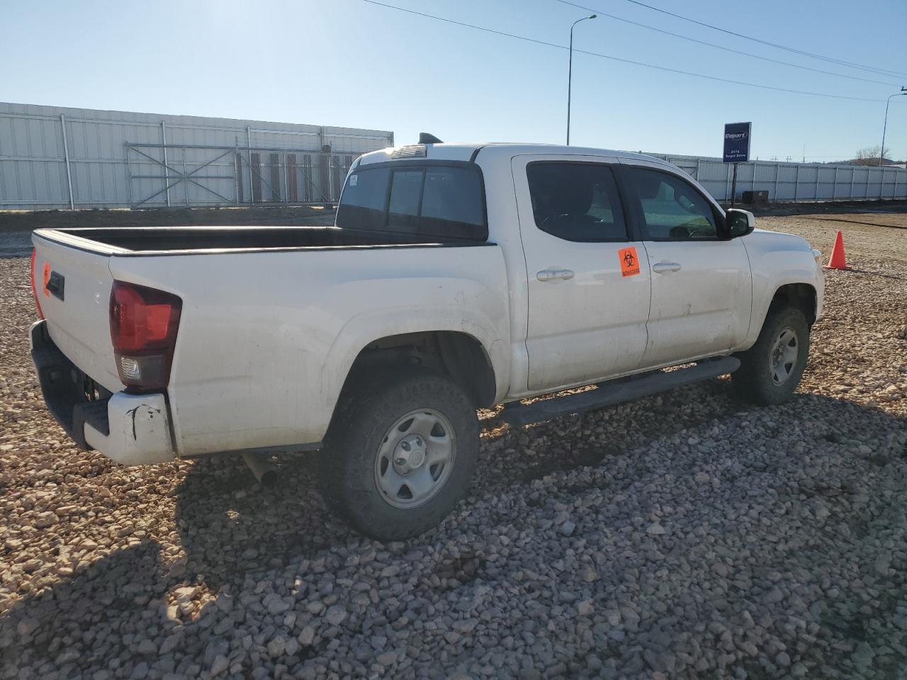 2018 TOYOTA TACOMA DOU - Фото 3