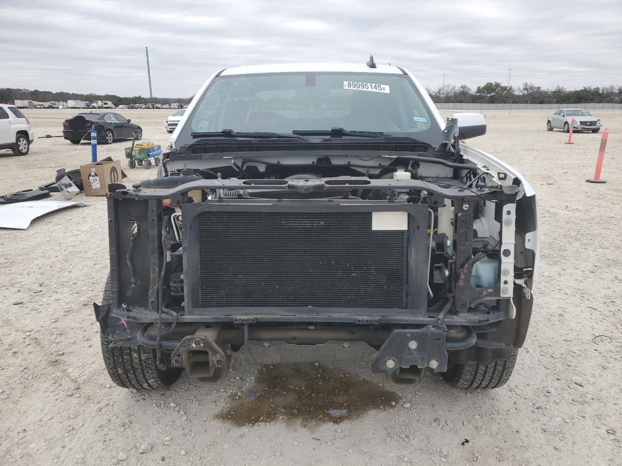 2018 CHEVROLET SILVERADO - Фото 5