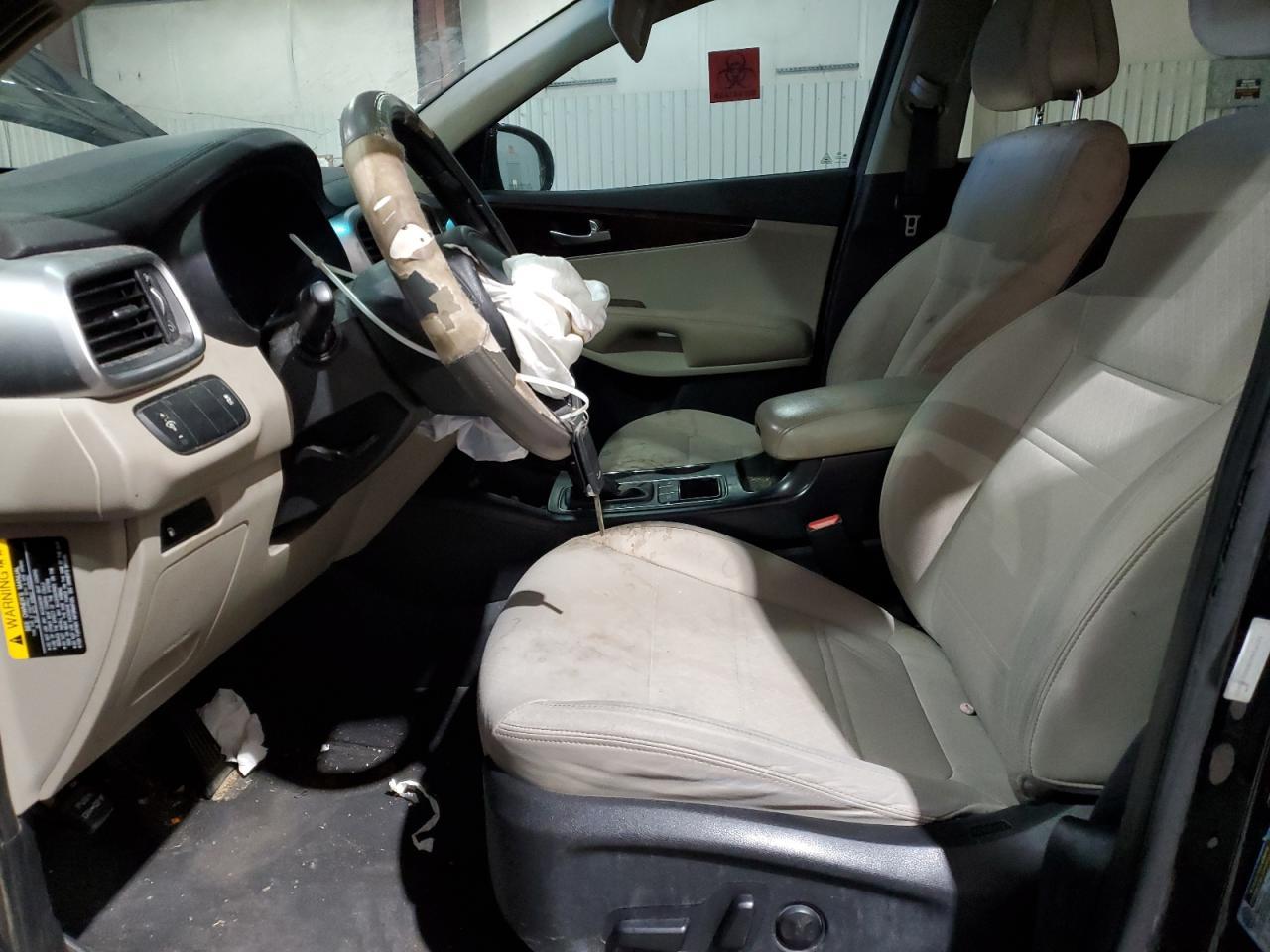 2016 KIA SORENTO LX - Image 7
