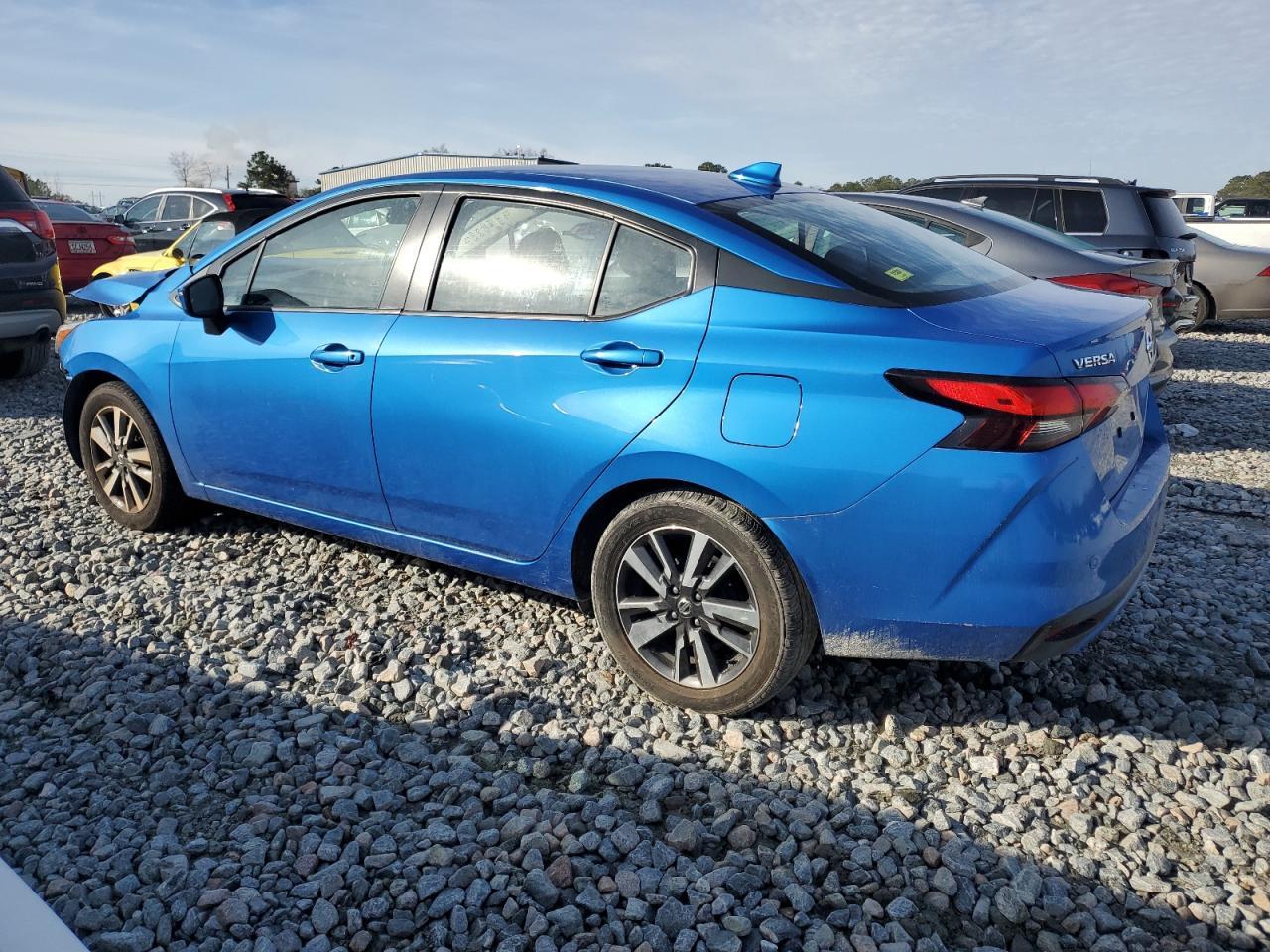 2021 NISSAN VERSA SV - Фото 2