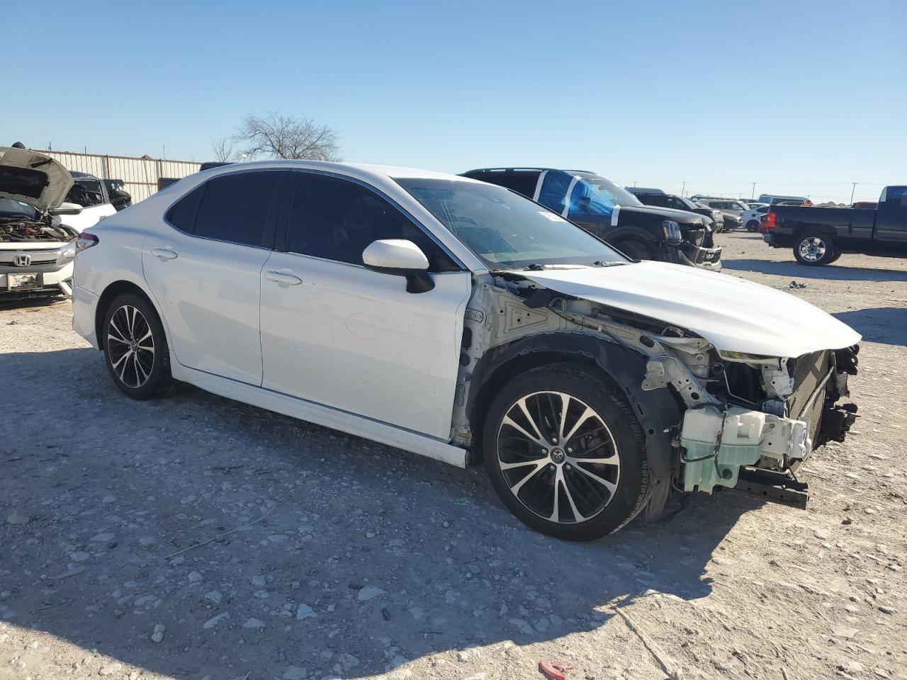 2018 TOYOTA CAMRY L - Фото 4