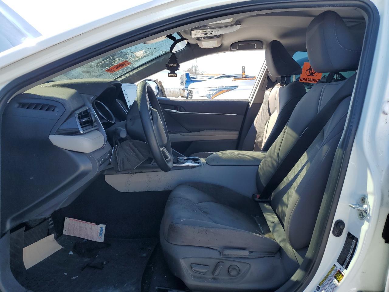 2023 TOYOTA CAMRY LE - Фото 7