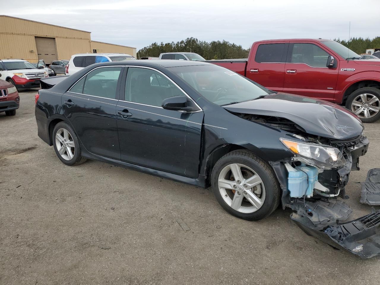 2014 TOYOTA CAMRY L - Фото 4