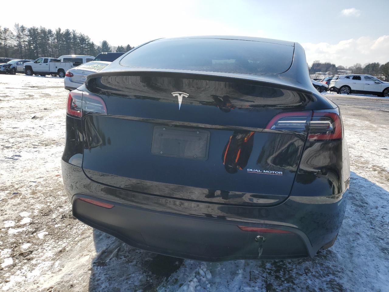 2023 TESLA MODEL Y - Image 6