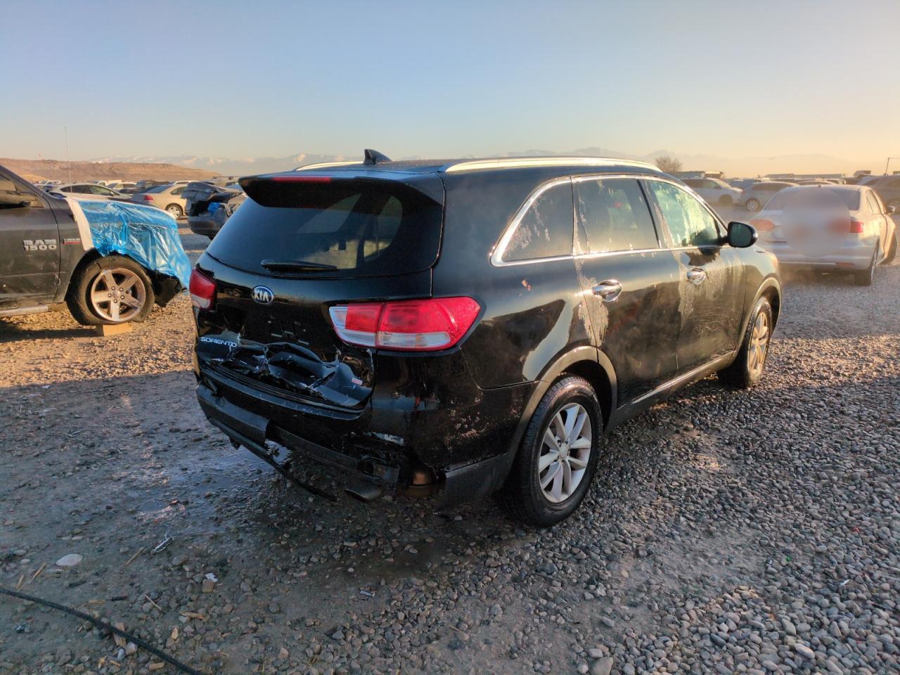 2016 KIA SORENTO LX - Image 3