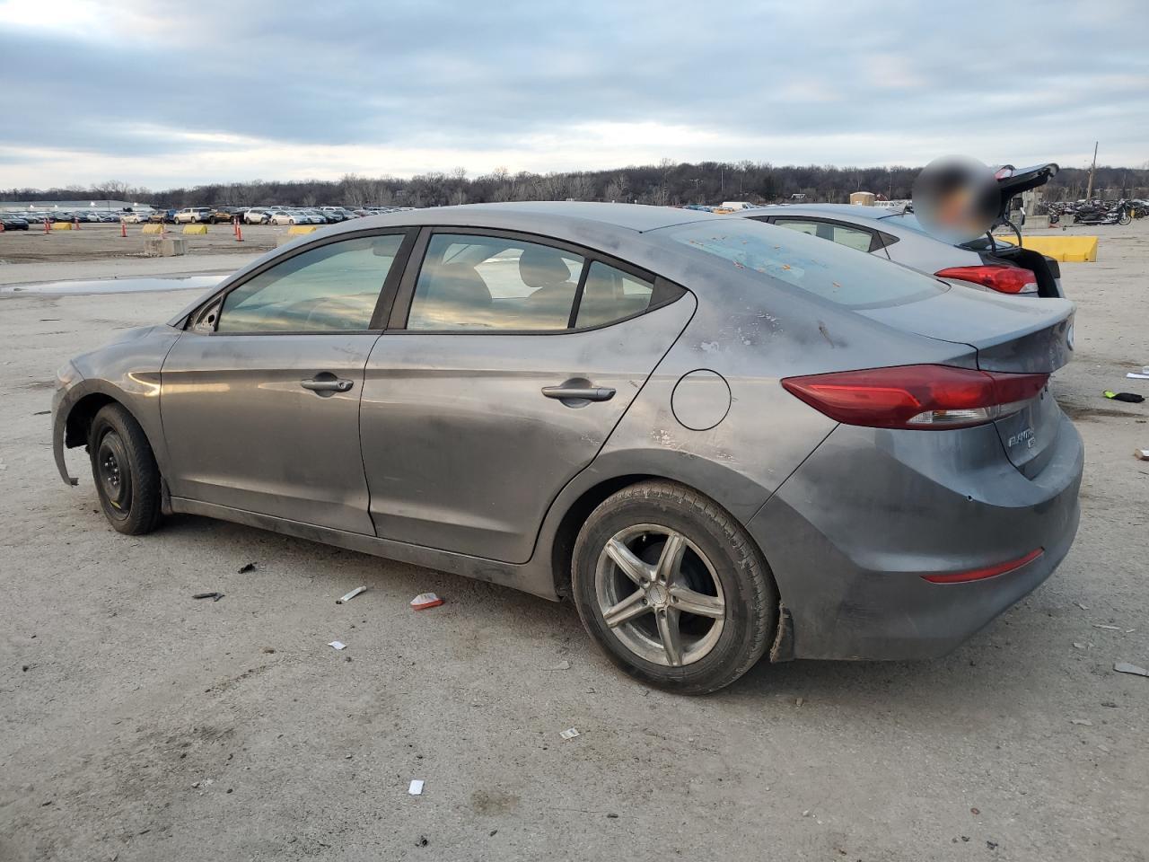 2018 HYUNDAI ELANTRA SE - Фото 2