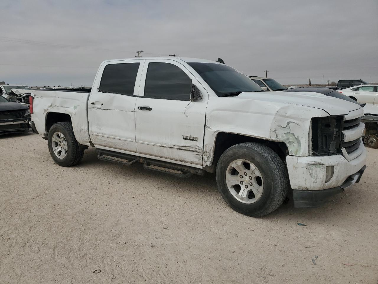 2017 CHEVROLET SILVERADO - Фото 4