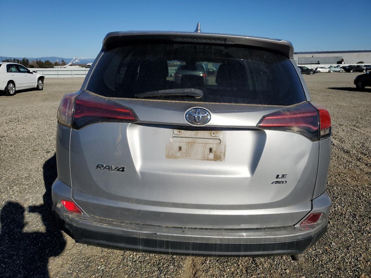 2018 TOYOTA RAV4 LE - Image 6
