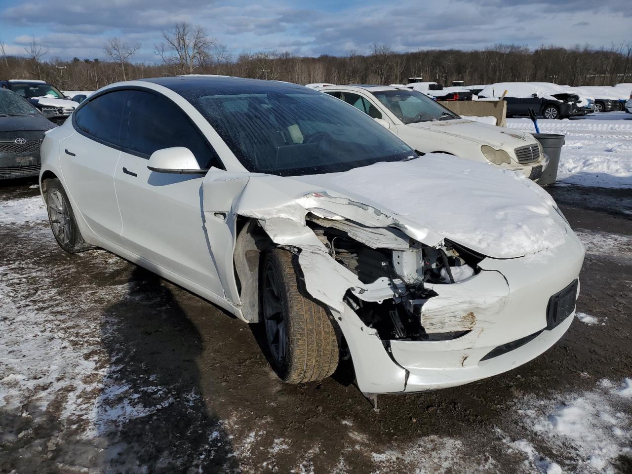 2022 TESLA MODEL 3 - Image 4