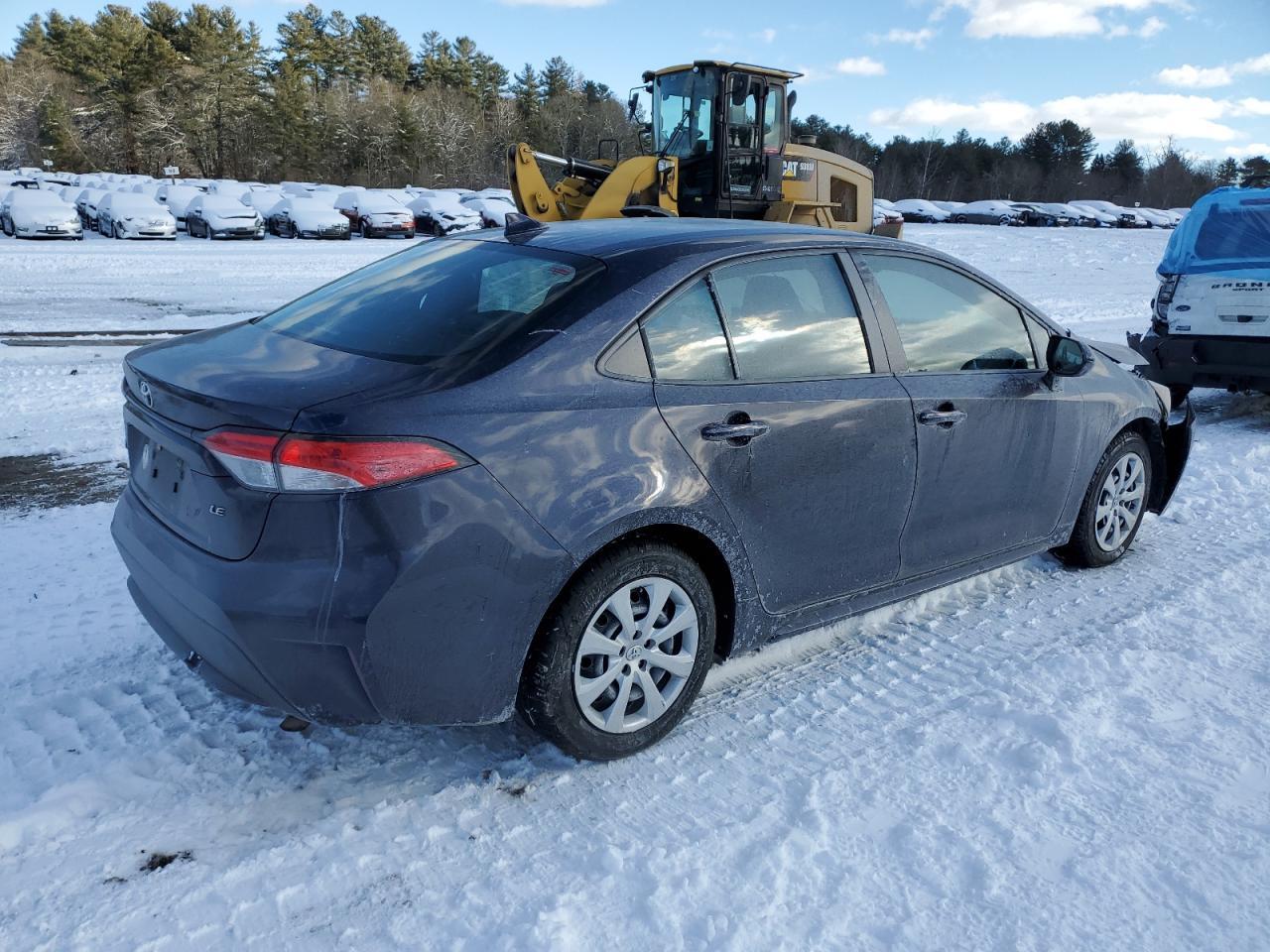 2020 TOYOTA COROLLA LE - Фото 3
