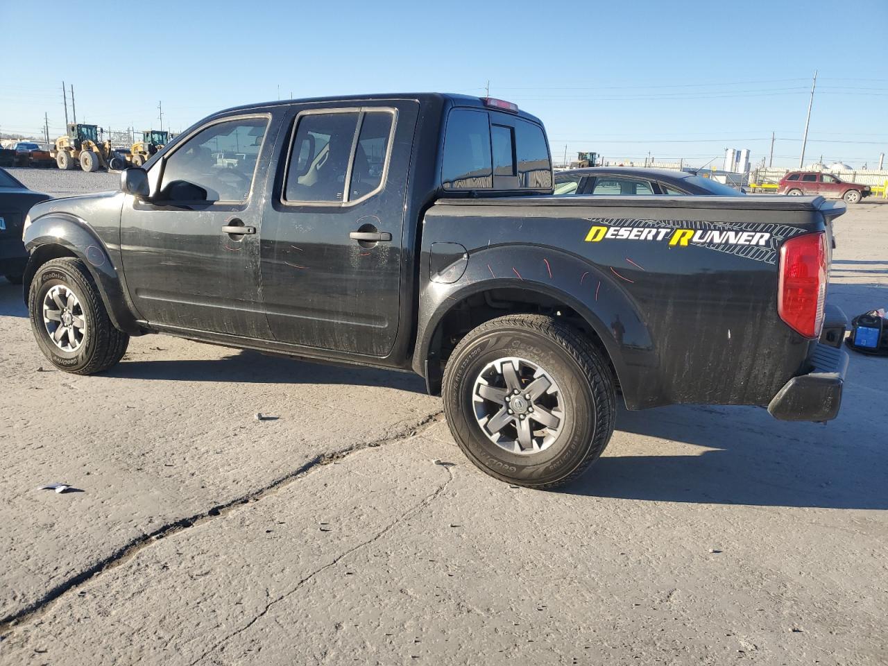 2016 NISSAN FRONTIER S - Фото 2