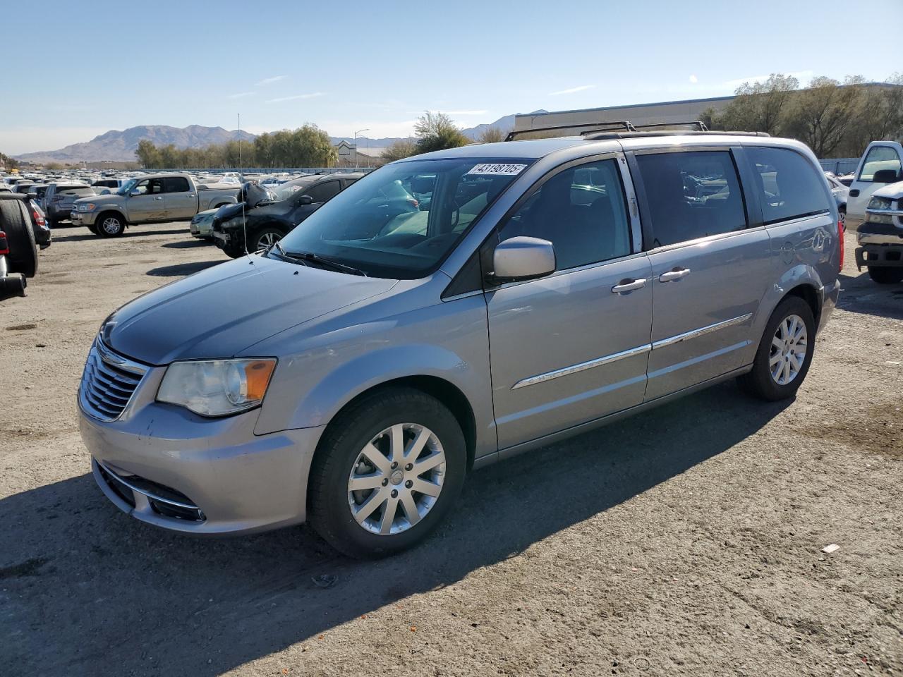 2014 CHRYSLER TOWN & COU