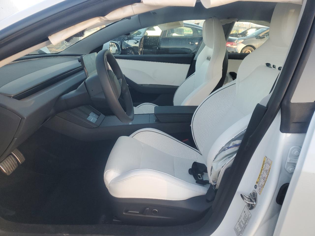 2024 TESLA MODEL 3 - Фото 7
