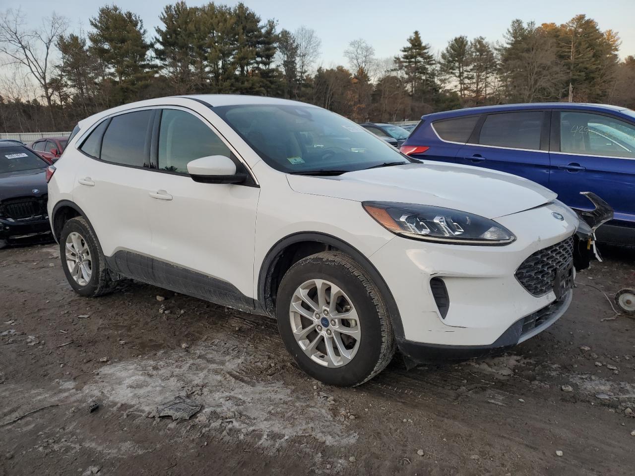 2020 FORD ESCAPE SE - Image 4