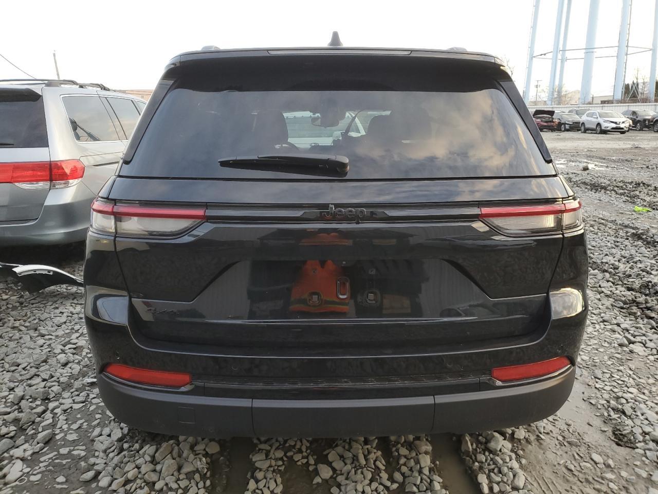 2024 JEEP GRAND CHER - Image 6