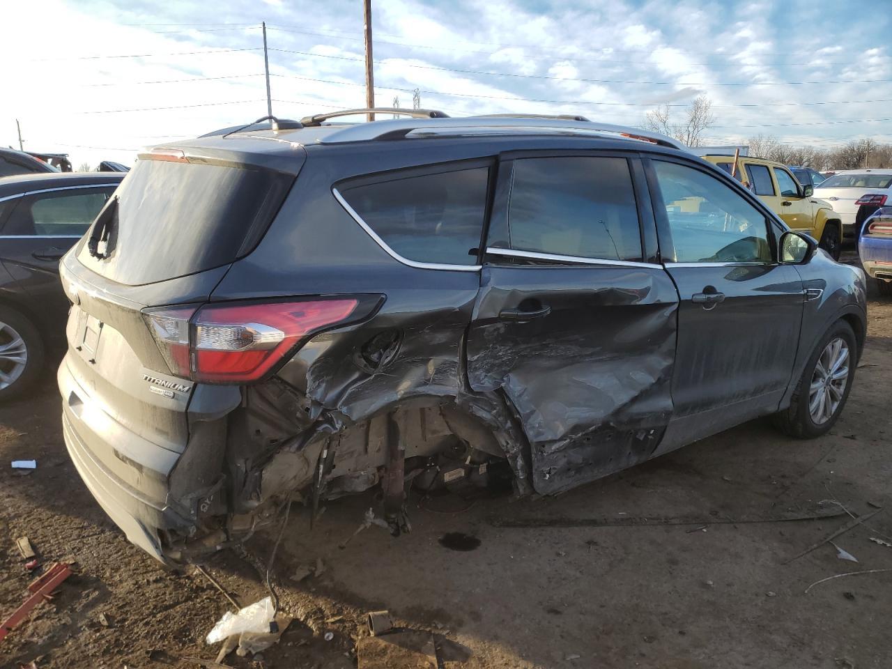 2017 FORD ESCAPE TIT - Image 3