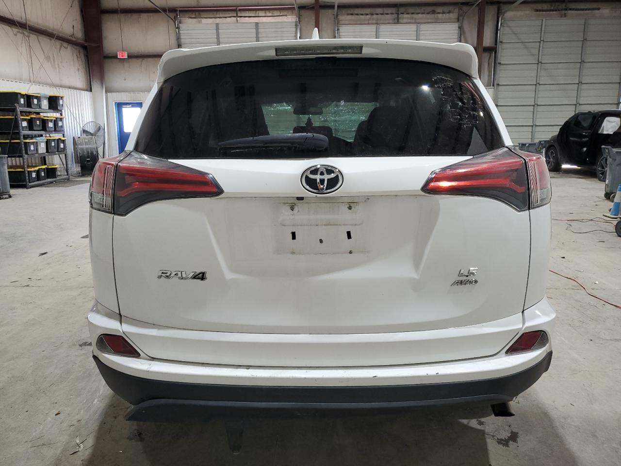 2018 TOYOTA RAV4 LE - Image 6