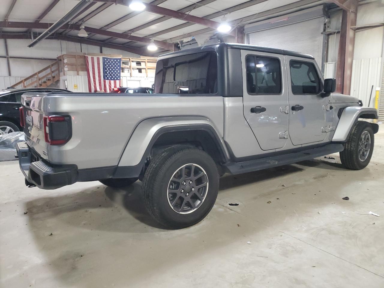 2020 JEEP GLADIATOR - Image 3