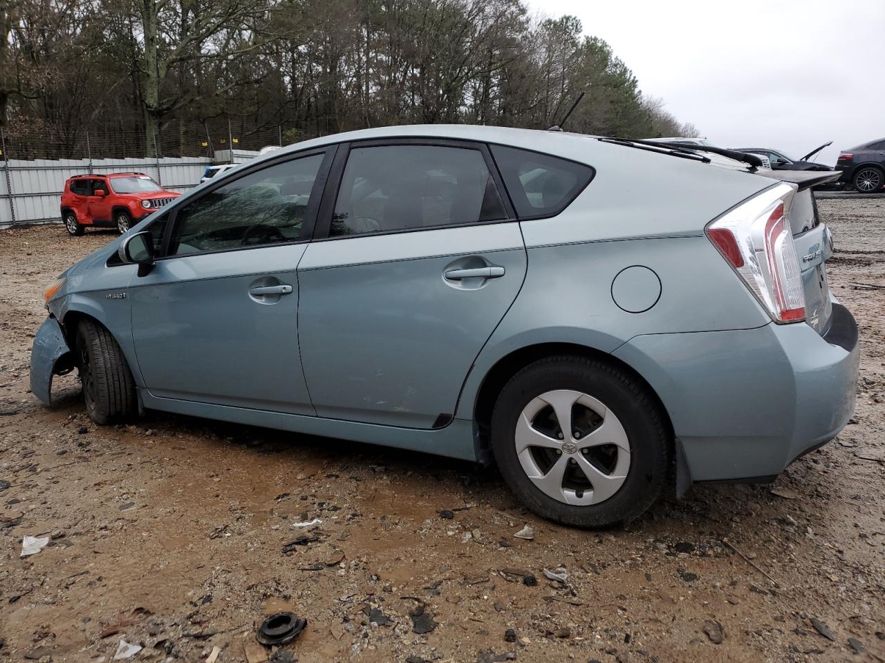 2015 TOYOTA PRIUS - Image 2