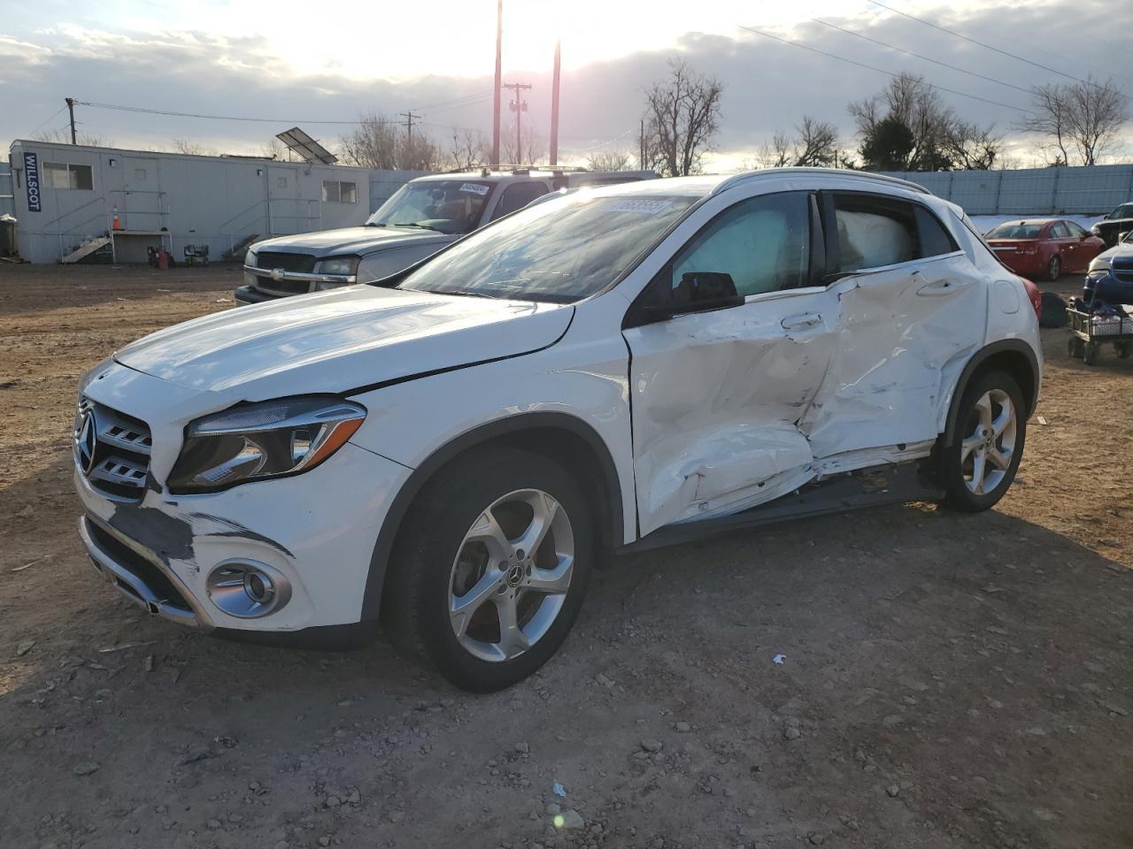 2019 MERCEDES-BENZ GLA 250 car image