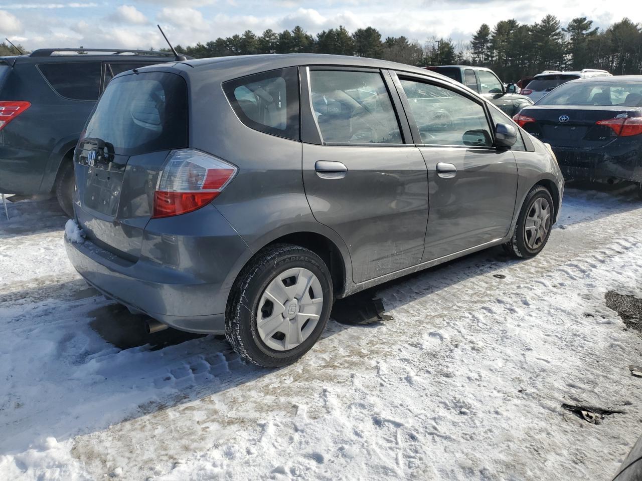 2013 HONDA FIT - Image 3