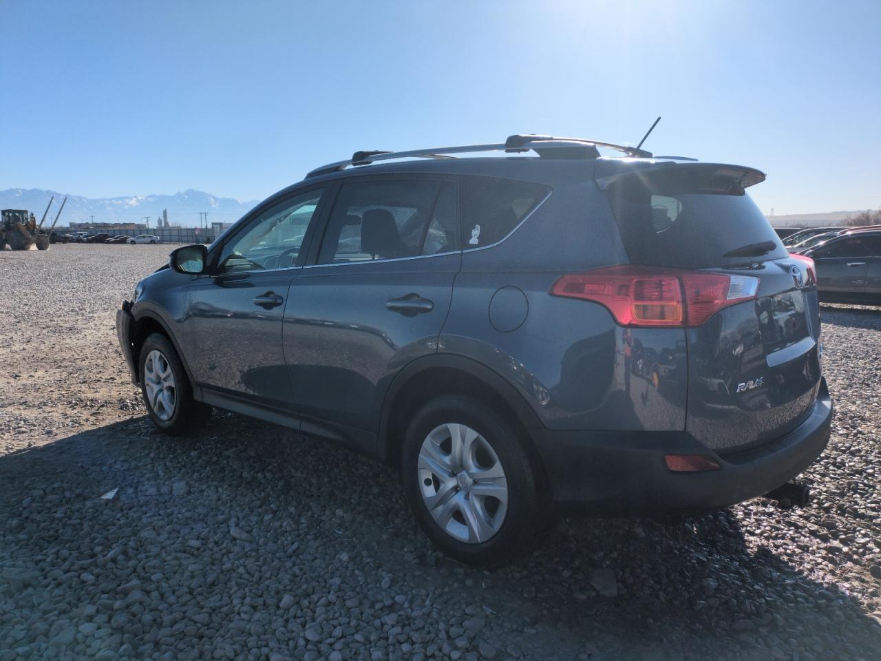 2014 TOYOTA RAV4 LE - Image 2