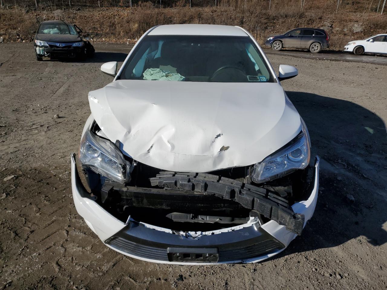 2016 TOYOTA CAMRY LE - Фото 5
