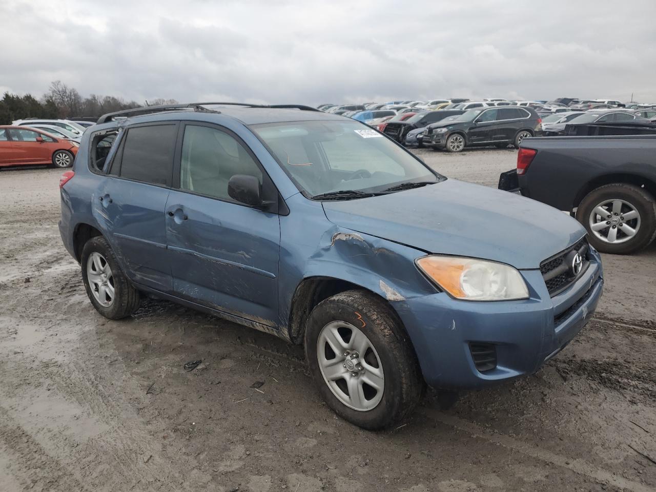2011 TOYOTA RAV4 - Image 4