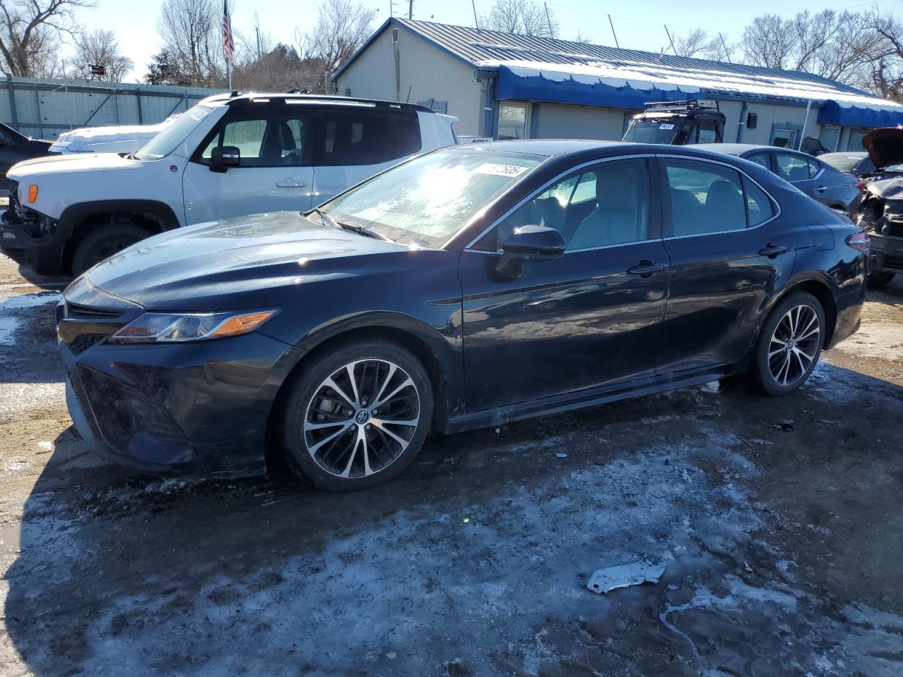 2019 TOYOTA CAMRY L
