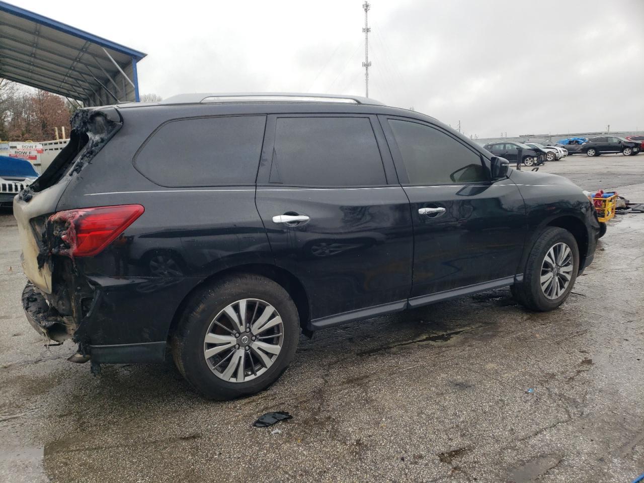 2018 NISSAN PATHFINDER - Фото 3