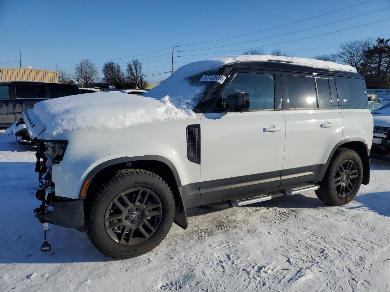 2024 LAND ROVER DEFENDER 1
