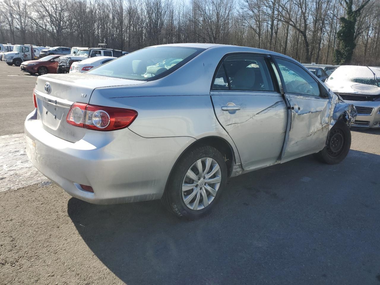2013 TOYOTA COROLLA BA - Image 3
