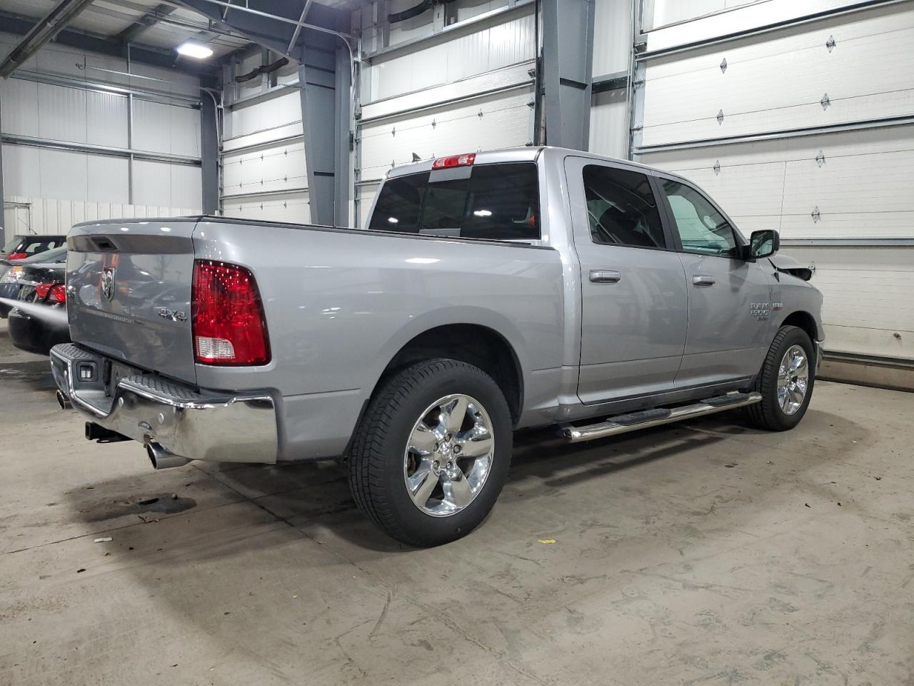 2019 RAM 1500 CLASS - Image 3