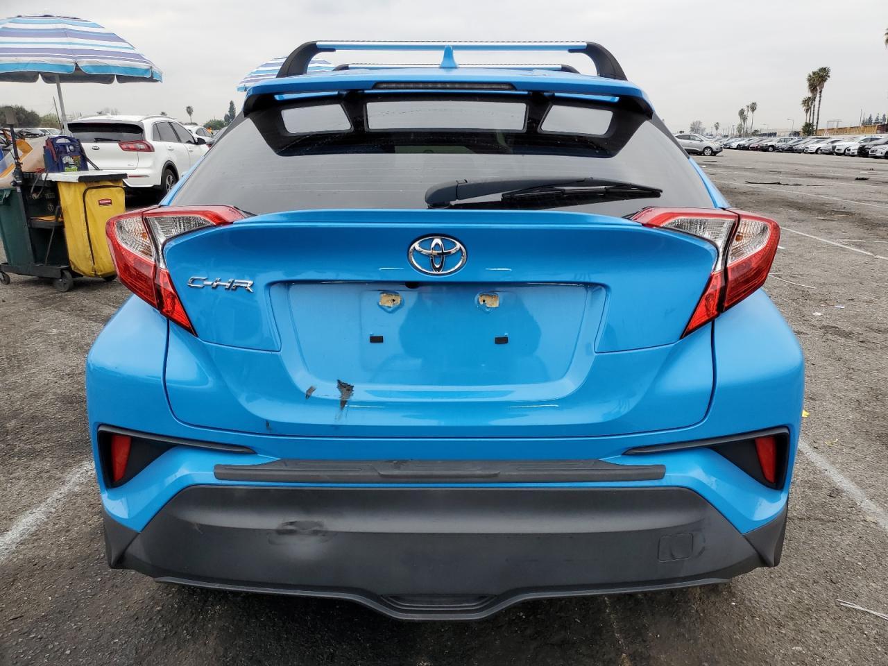 2019 TOYOTA C-HR XLE - Фото 6