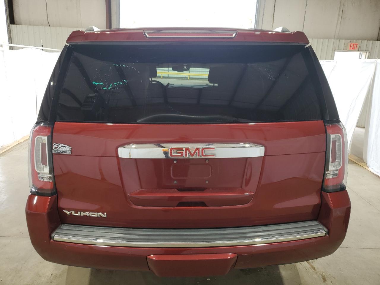 2017 GMC YUKON DENA - Фото 6