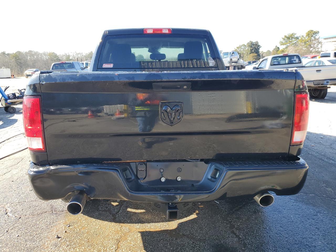 2015 RAM 1500 ST - Image 6