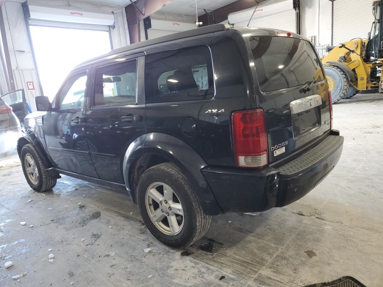 2010 DODGE NITRO SXT - Фото 2