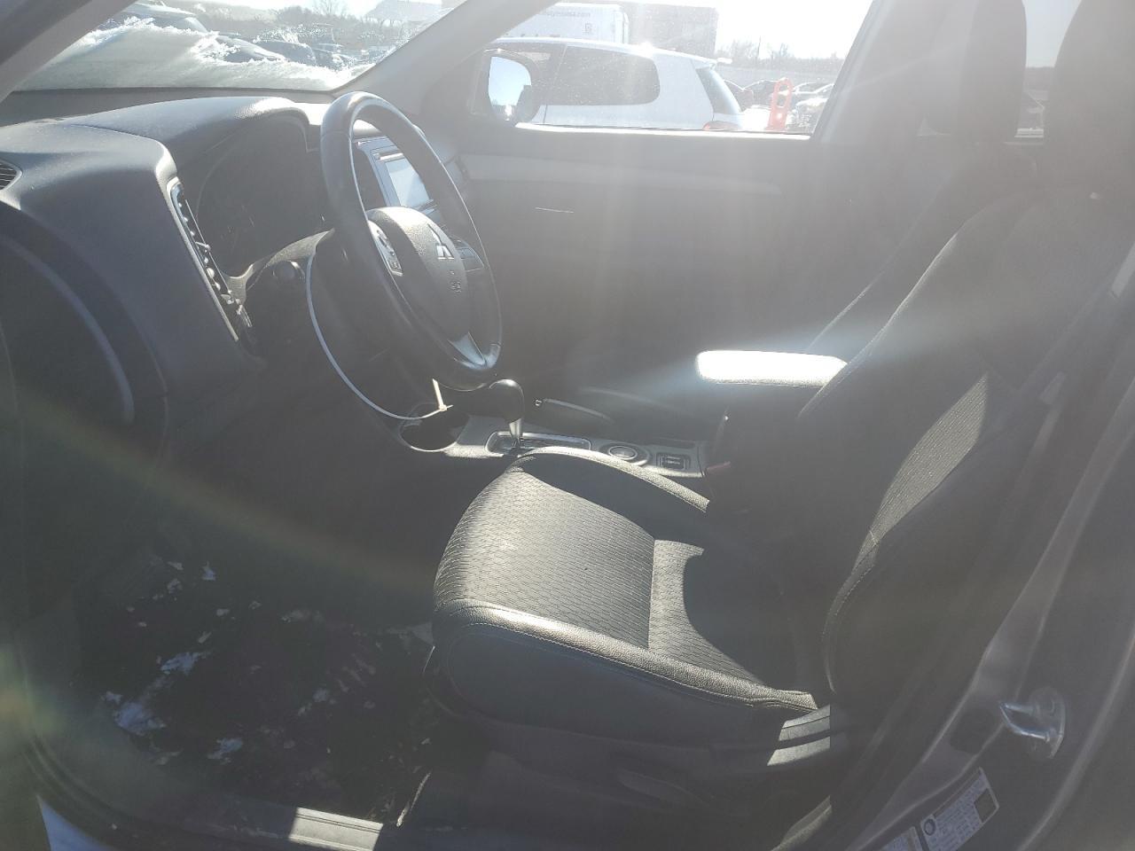 2015 MITSUBISHI OUTLANDER - Фото 7
