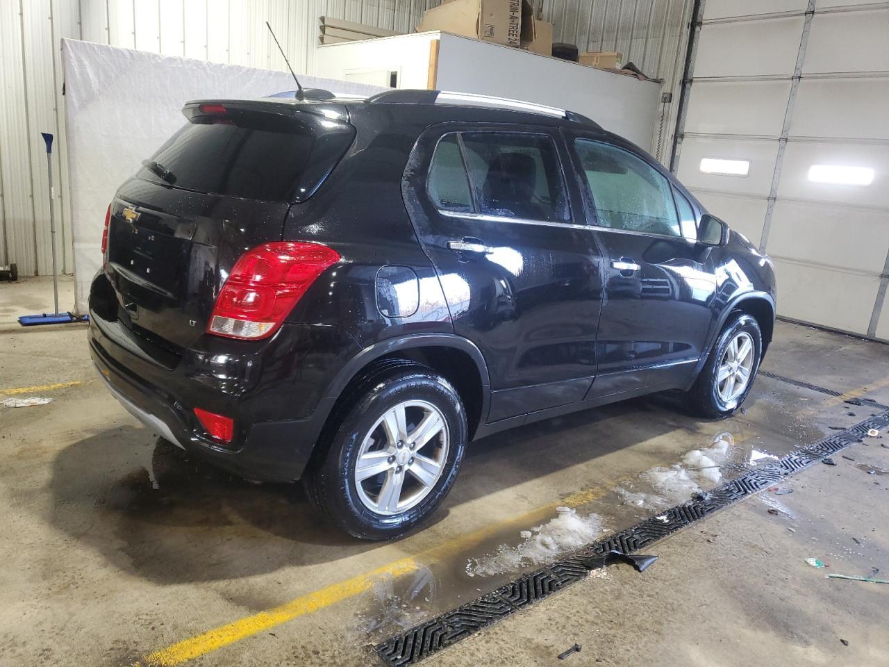 2019 CHEVROLET TRAX 1LT - Фото 3