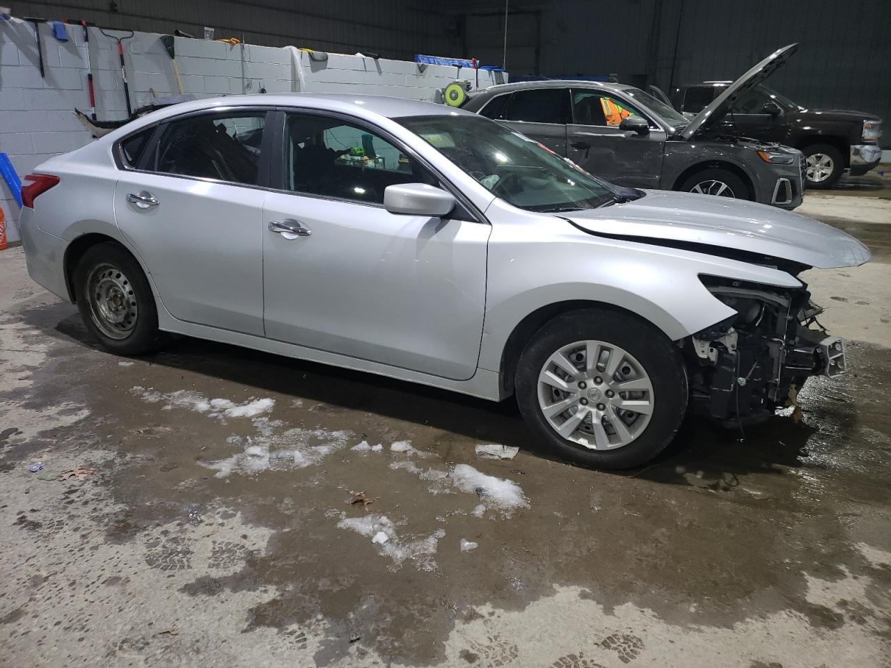 2017 NISSAN ALTIMA 2.5 - Фото 4