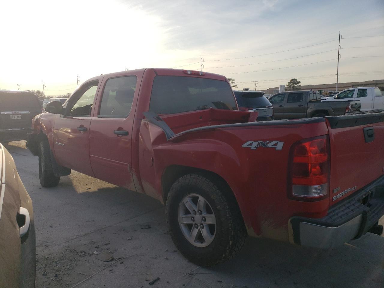 2011 GMC SIERRA K15 - Фото 2