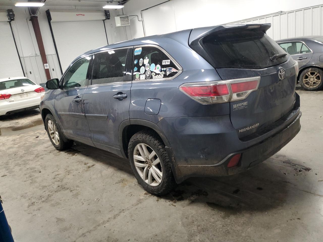 2015 TOYOTA HIGHLANDER - Image 2