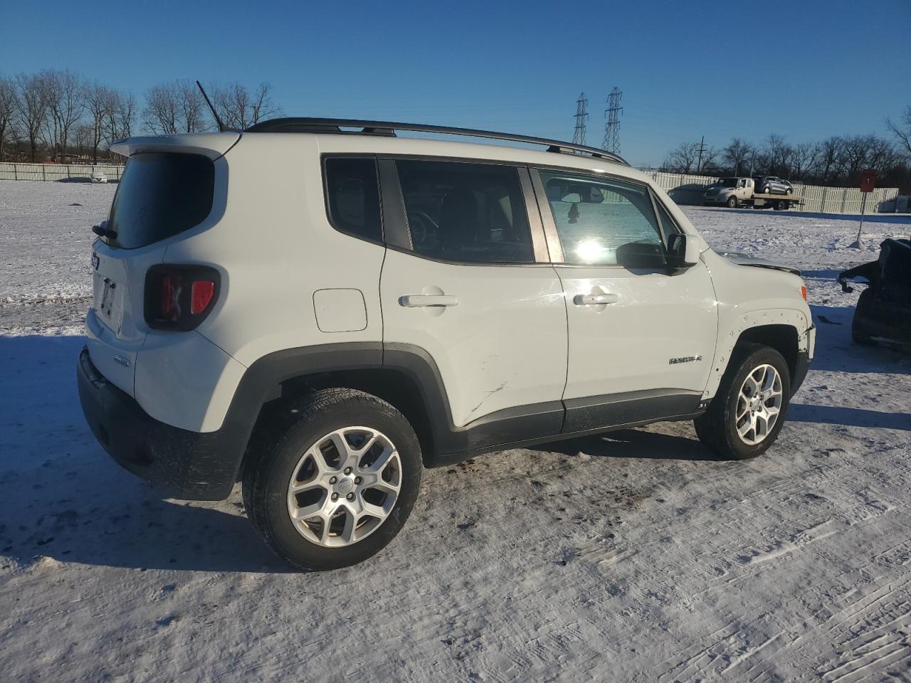 2016 JEEP RENEGADE L - Image 3