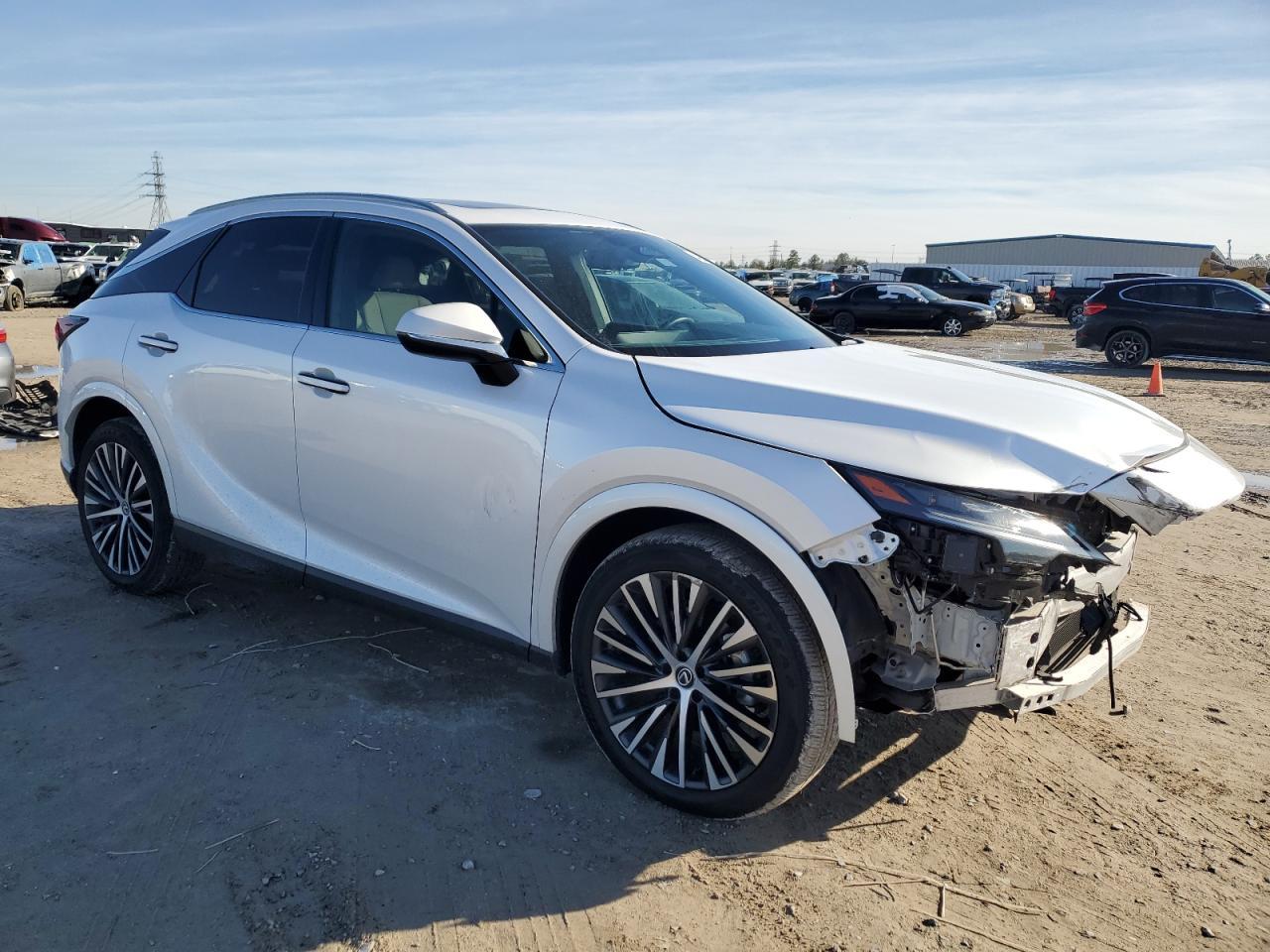 2023 LEXUS RX 350 BAS - Image 4