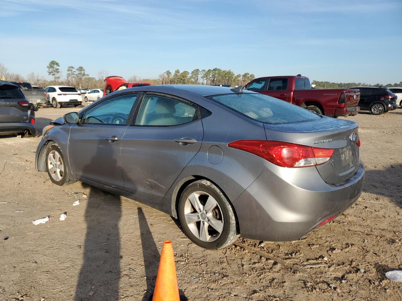 2011 HYUNDAI ELANTRA GL - Image 2