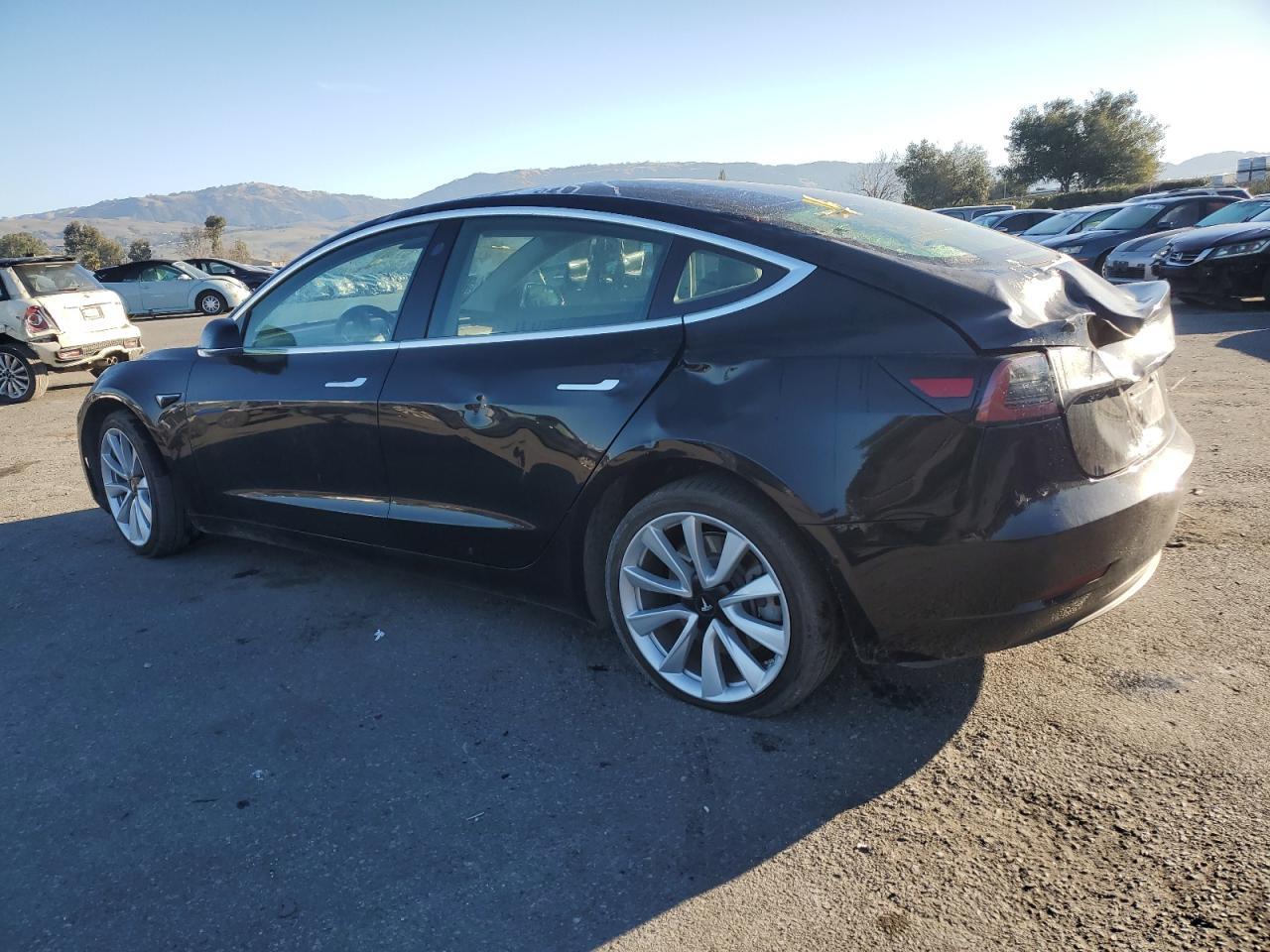 2019 TESLA MODEL 3 - Фото 2