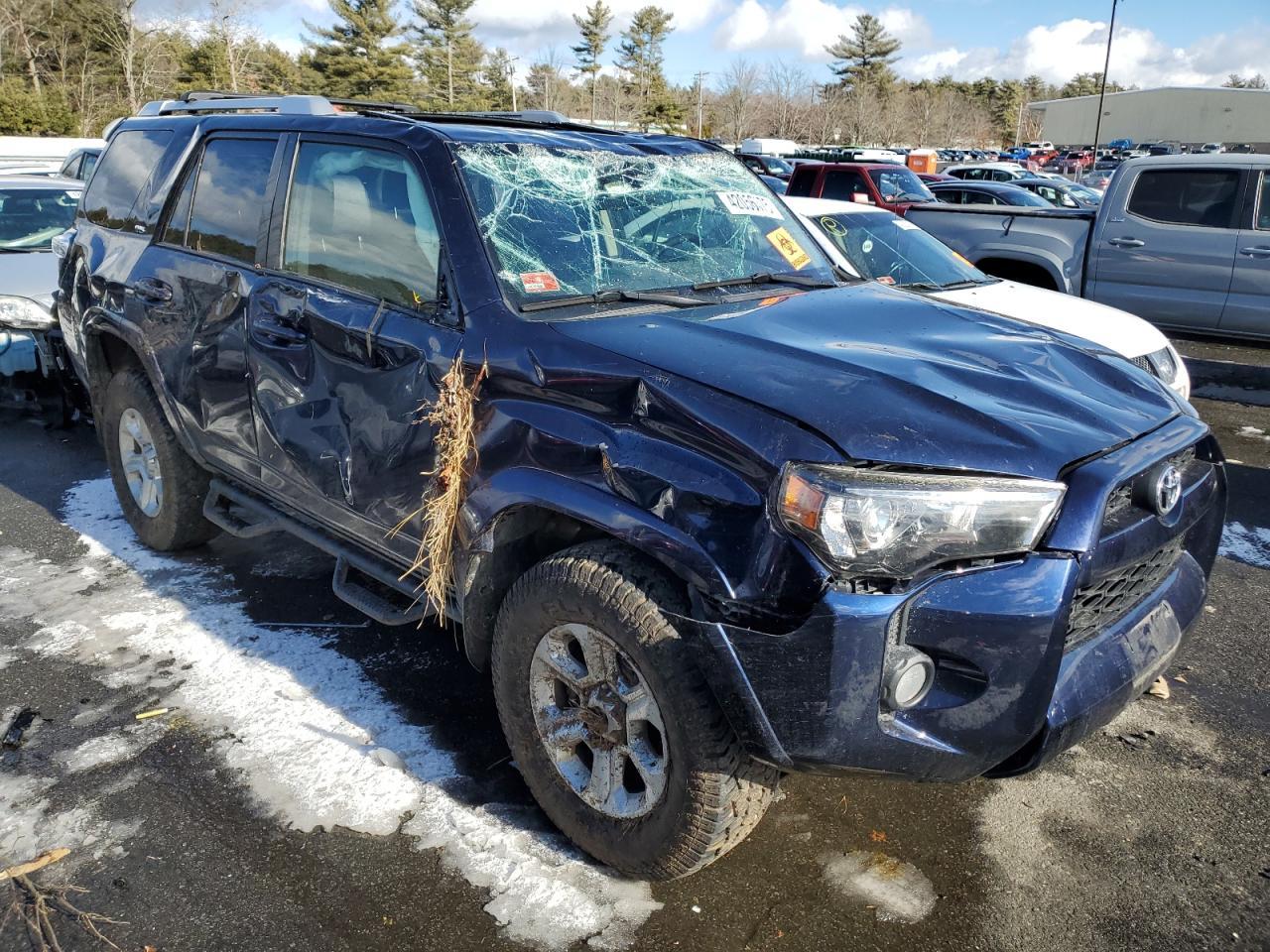 2018 TOYOTA 4RUNNER SR - Фото 4