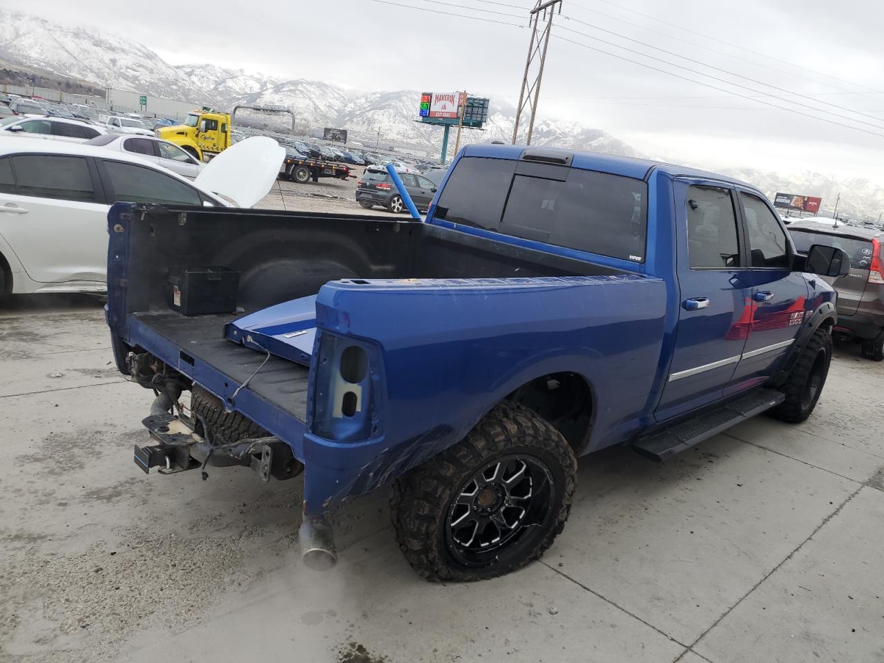 2017 RAM 1500 SLT - Image 3
